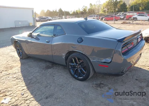 2019 Dodge Challenger Sxt z USA, uszkodzony, nr VIN 2C3CDZAG7KH649895